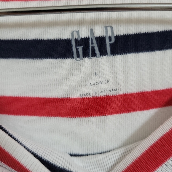 GAP Stripes Top - Picture 2 of 3